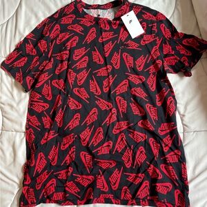 Nike Tee